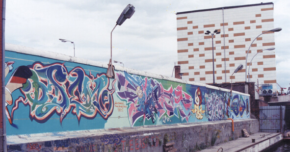 Berliner Mauer (ODEM DARCO BOMBER LOOMIT) 1993 © ADAGP, DARCO, Paris